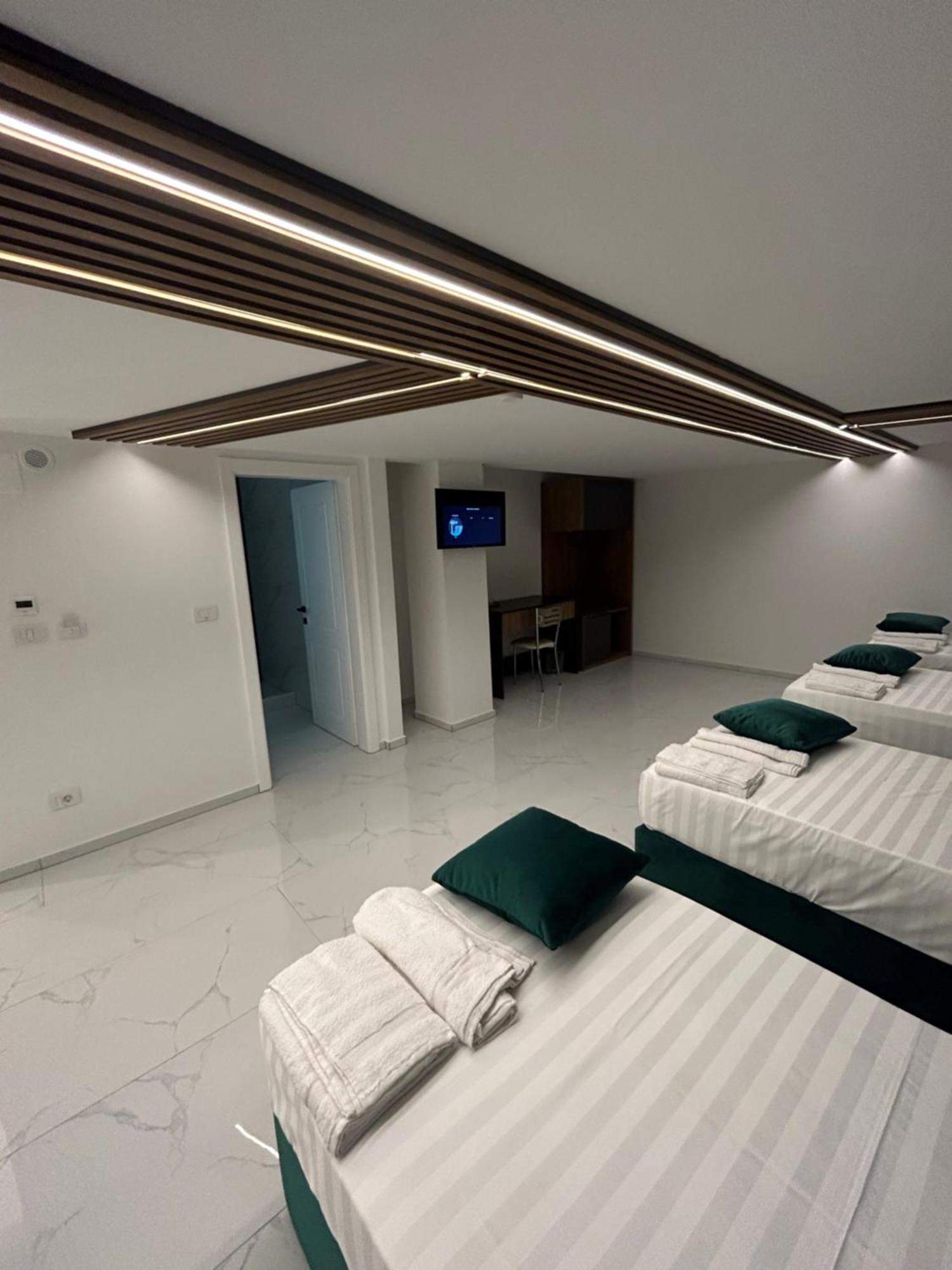 Comfort Hotel 斯特鲁加 外观 照片